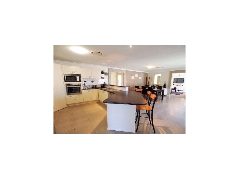 6 Costa Del Sol Avenue, Coombabah QLD 4216