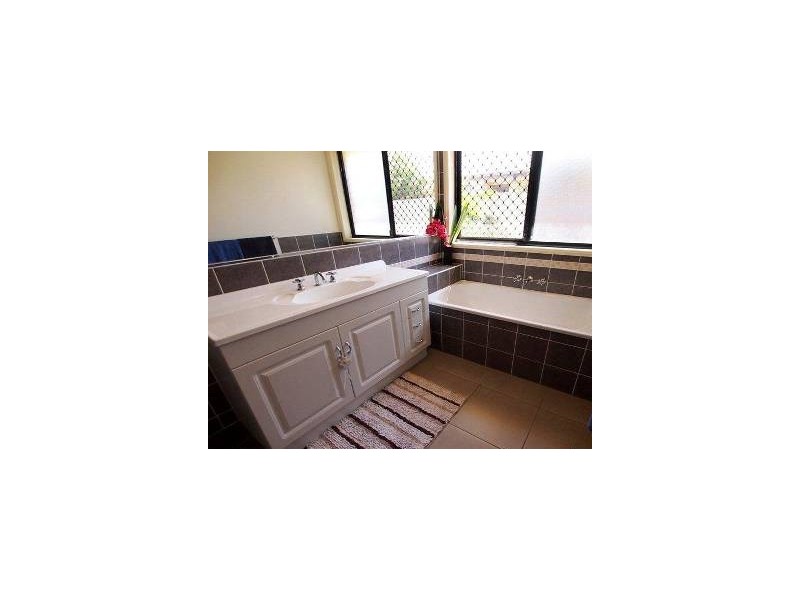 6 Costa Del Sol Avenue, Coombabah QLD 4216