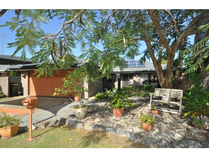 38 Menindee Avenue, Coombabah QLD 4216