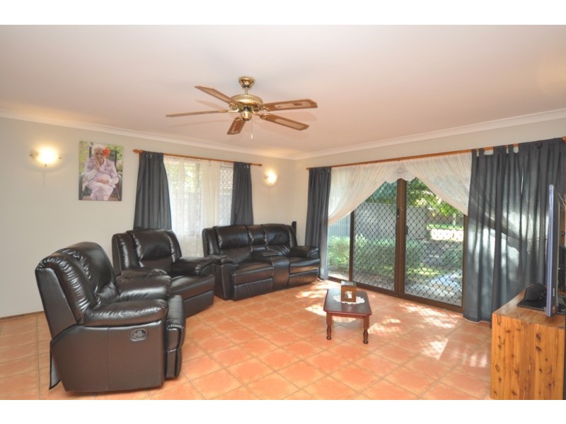 38 Menindee Avenue, Coombabah QLD 4216