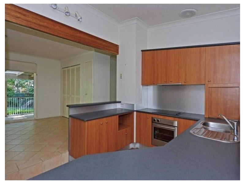 90 Boykambil Esplanade North, Hope Island QLD 4212