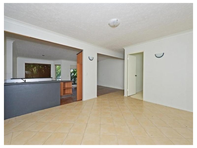 90 Boykambil Esplanade North, Hope Island QLD 4212