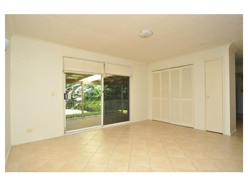 90 Boykambil Esplanade North, Hope Island QLD 4212