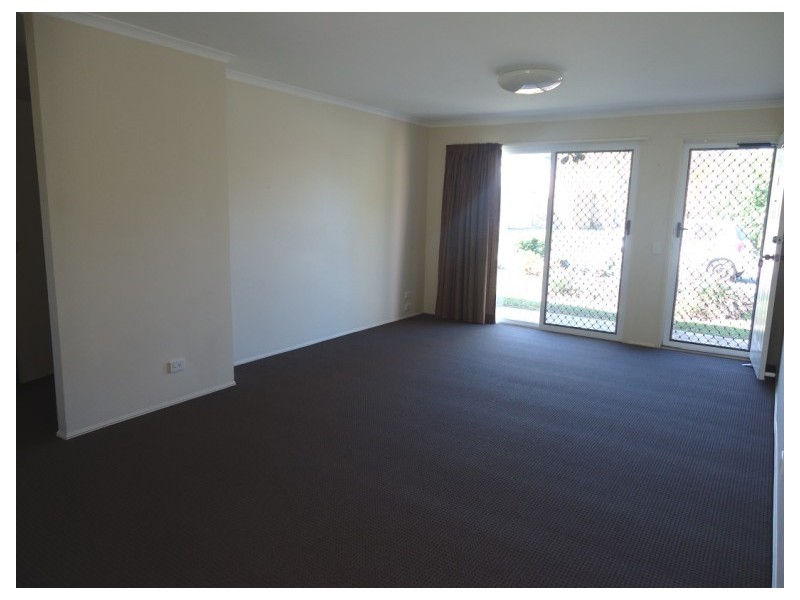 8/45 Village Way, Oxenford QLD 4210