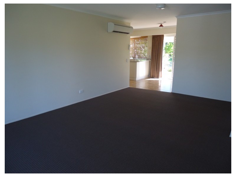 8/45 Village Way, Oxenford QLD 4210
