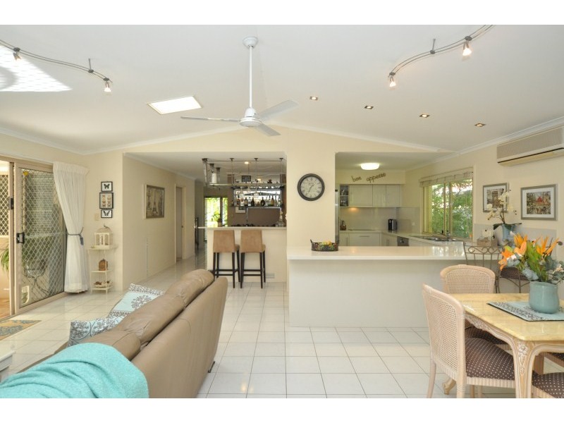 5 Cattleya Court, Hollywell QLD 4216