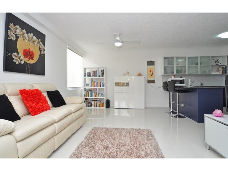 12/414 Marine Parade, Biggera Waters QLD 4216