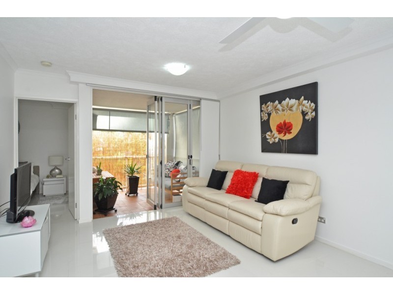 12/414 Marine Parade, Biggera Waters QLD 4216