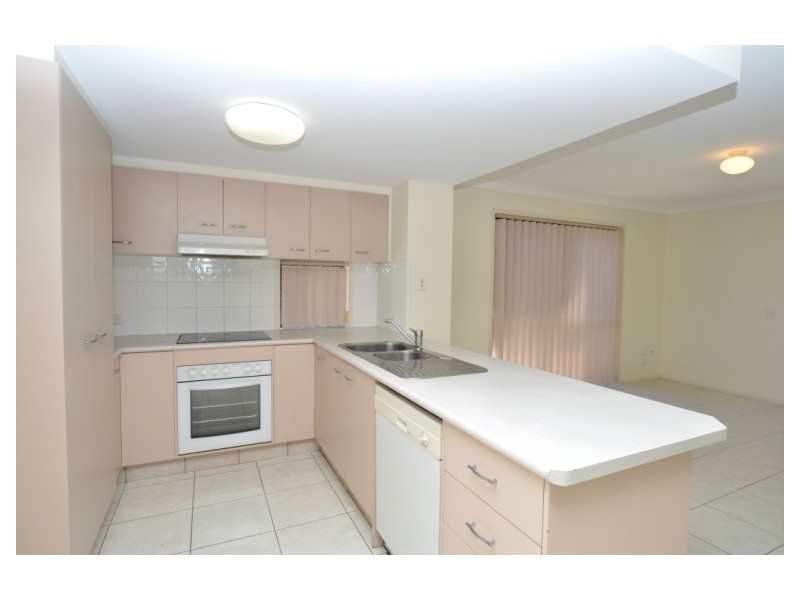 66 Marble Arch Place, Arundel QLD 4214