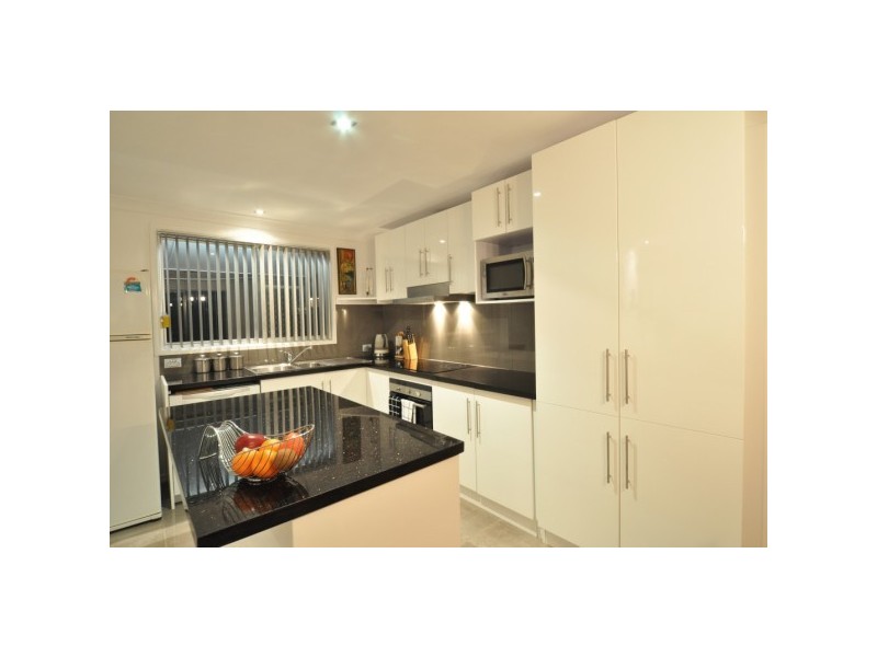 71 Nalkari Street, Coombabah QLD 4216