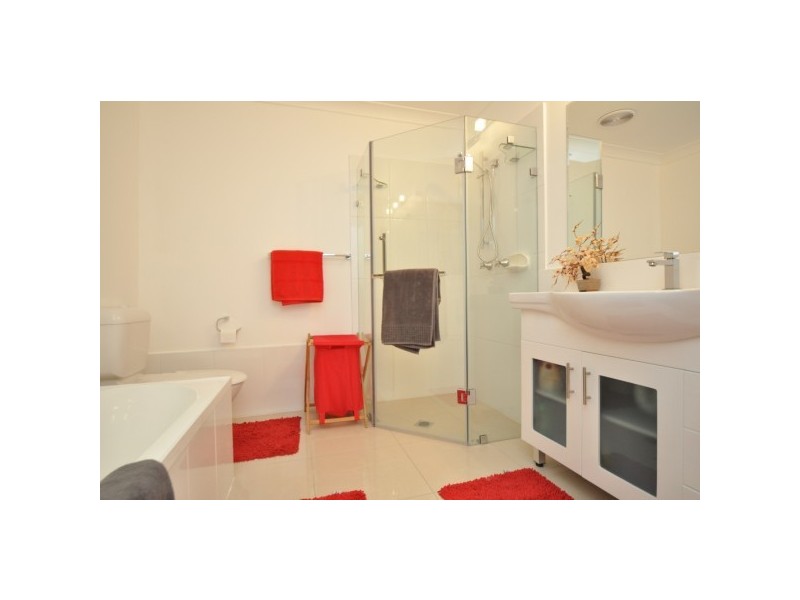 71 Nalkari Street, Coombabah QLD 4216