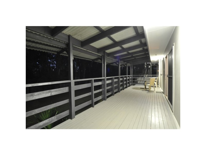 71 Nalkari Street, Coombabah QLD 4216