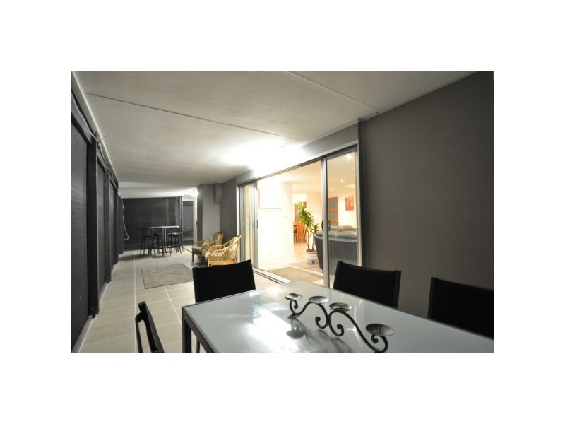 71 Nalkari Street, Coombabah QLD 4216