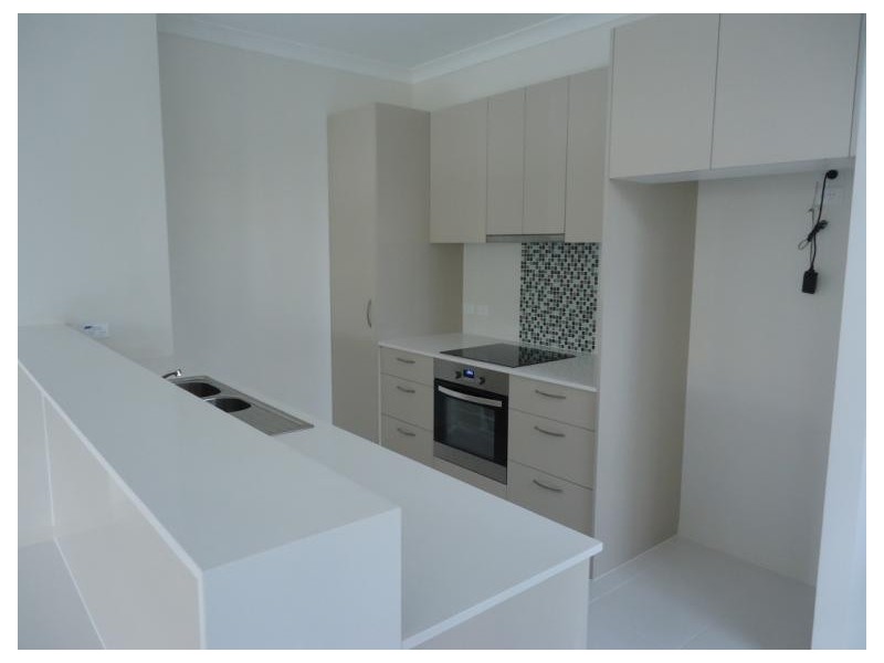 1/11 Margaroola Avenue, Biggera Waters QLD 4216