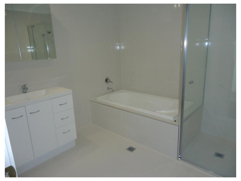 1/11 Margaroola Avenue, Biggera Waters QLD 4216