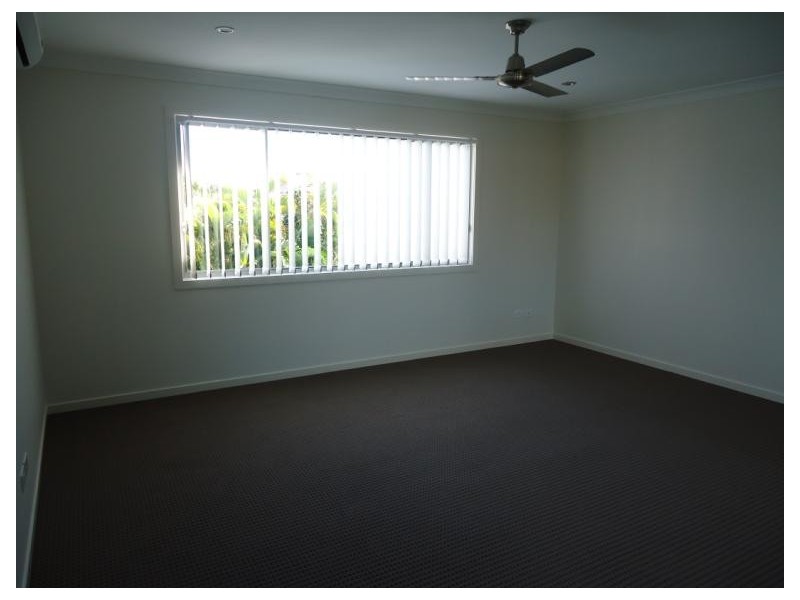 1/11 Margaroola Avenue, Biggera Waters QLD 4216