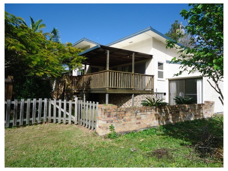 92 Boykambil Esplanade North, Hope Island QLD 4212