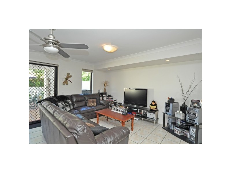 26/60 Caseys Road, Hope Island QLD 4212