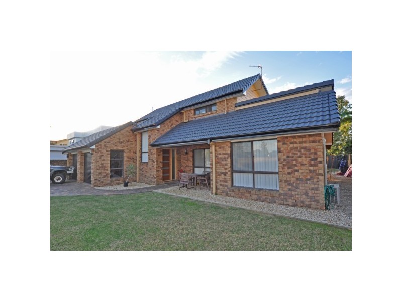 49 Lae Drive, Runaway Bay QLD 4216