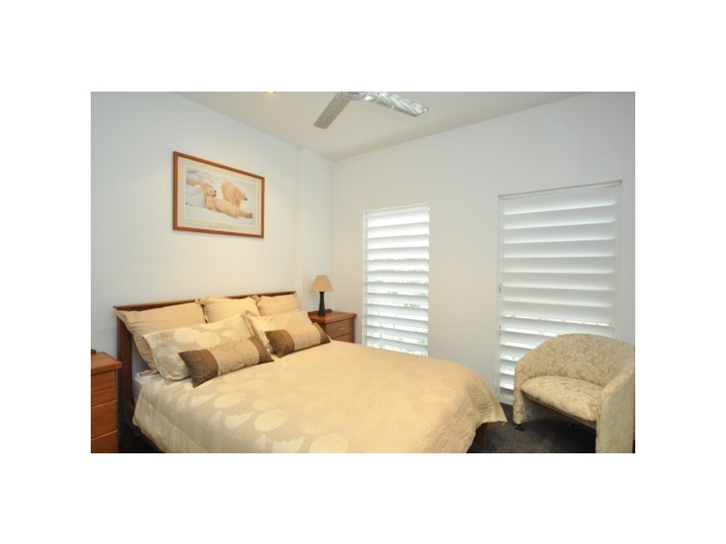 1/5 Muscovey Avenue, Paradise Point QLD 4216