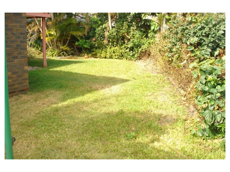 10 Eacham Avenue, Coombabah QLD 4216