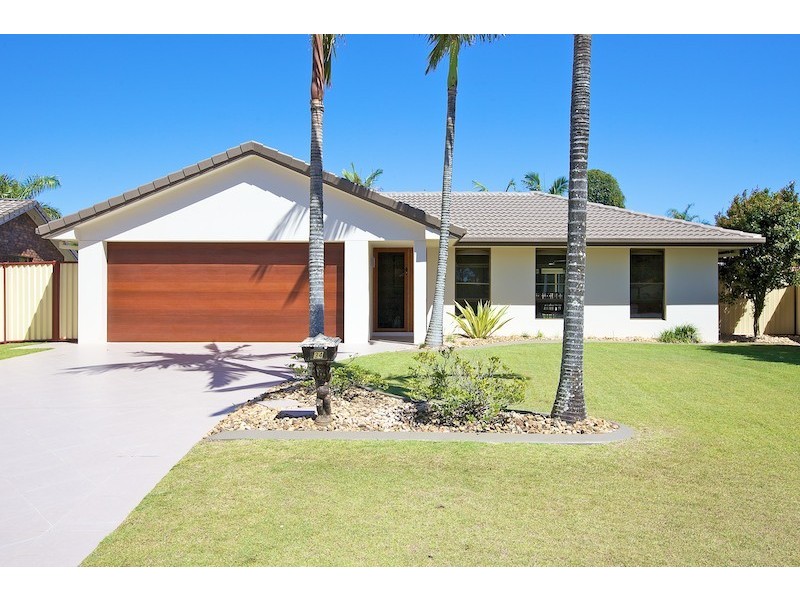 34 Burrendong Road, Coombabah QLD 4216