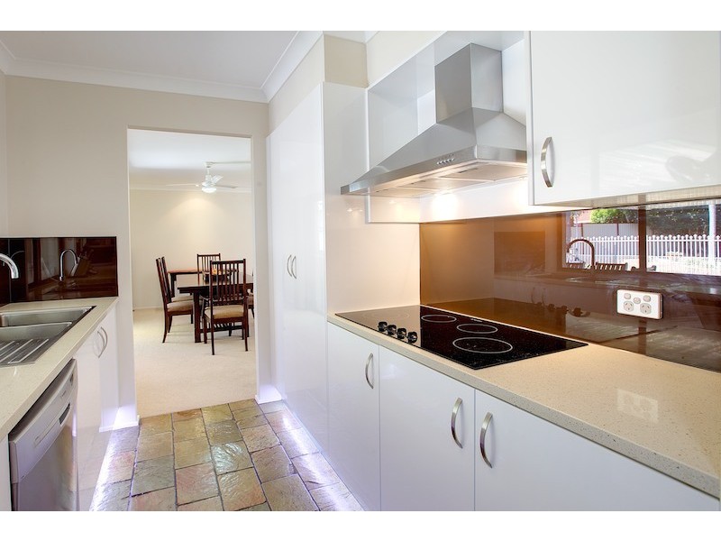 34 Burrendong Road, Coombabah QLD 4216