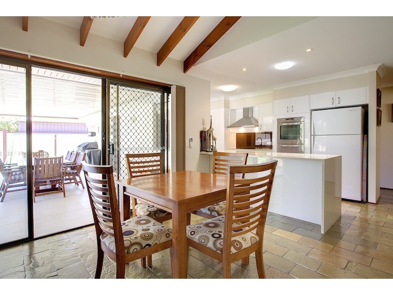 34 Burrendong Road, Coombabah QLD 4216