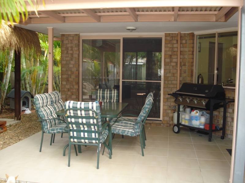 15 Whyalla Court, Helensvale QLD 4212