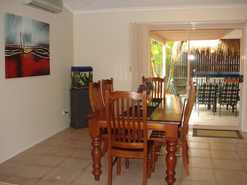 15 Whyalla Court, Helensvale QLD 4212