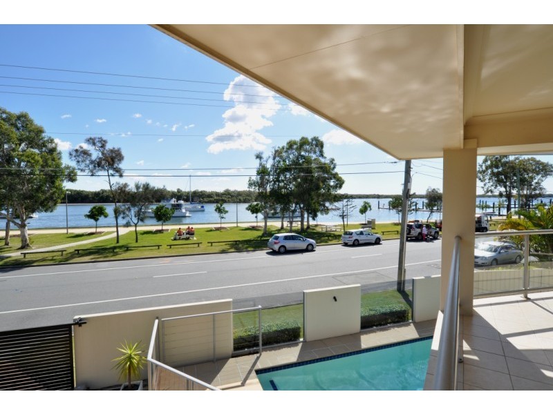 13 Esplanade West, Paradise Point QLD 4216