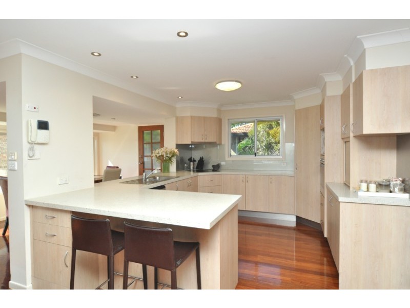 13 Esplanade West, Paradise Point QLD 4216