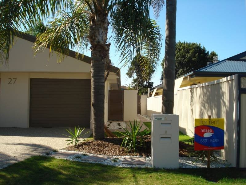 2/27 Drake Avenue, Paradise Point QLD 4216