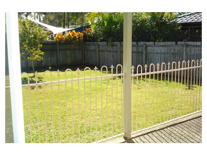 101 Monterey Keys Drive, Helensvale QLD 4212