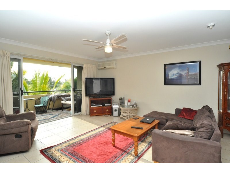 18/65 Bayview Street, Runaway Bay QLD 4216