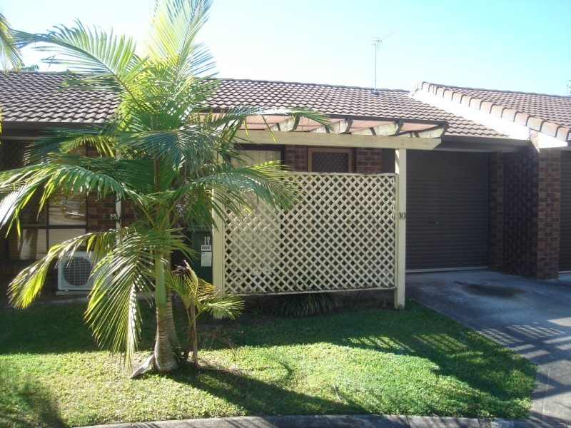 10/11 Hoya Court, Labrador QLD 4215