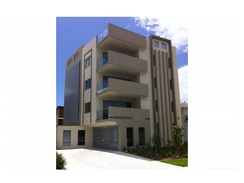 2/3 Brighton Street, Biggera Waters QLD 4216