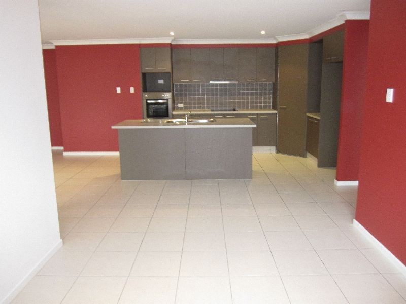 3 Lillypilly Court, Helensvale QLD 4212