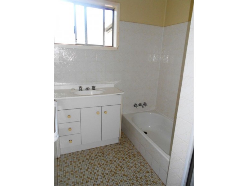 122 Muir Street, Labrador QLD 4215