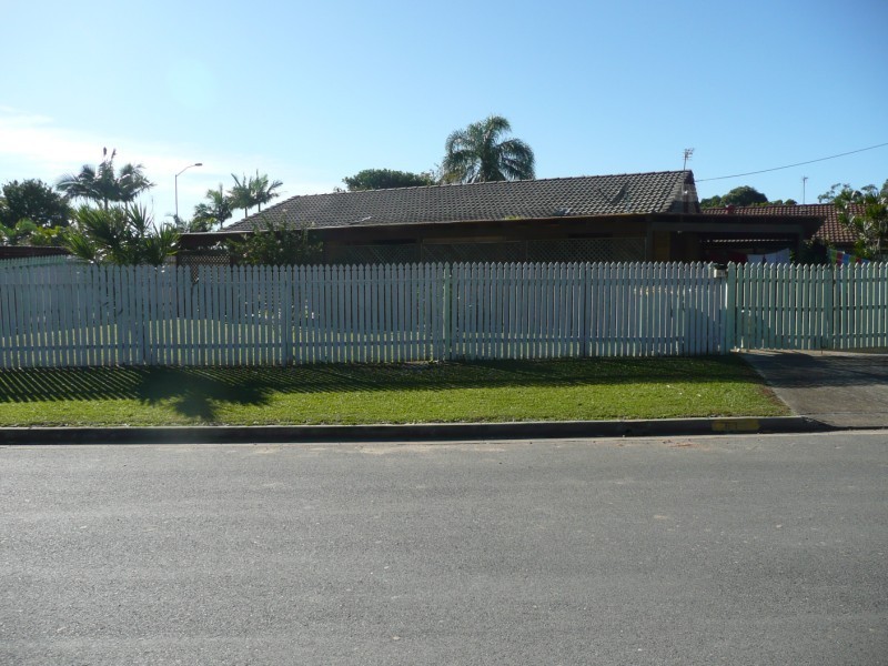 61 Usher Avenue, Labrador QLD 4215