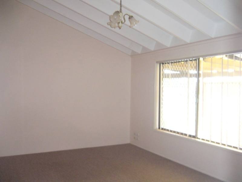 61 Usher Avenue, Labrador QLD 4215