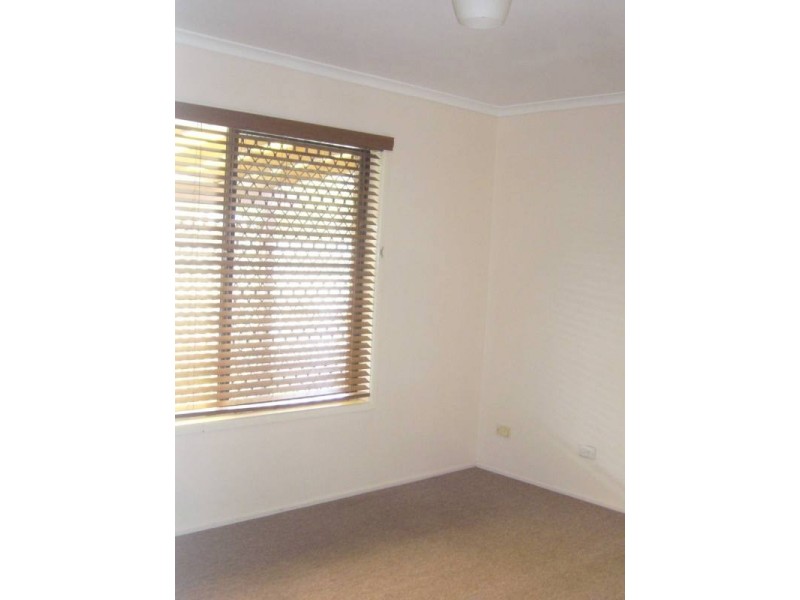 61 Usher Avenue, Labrador QLD 4215