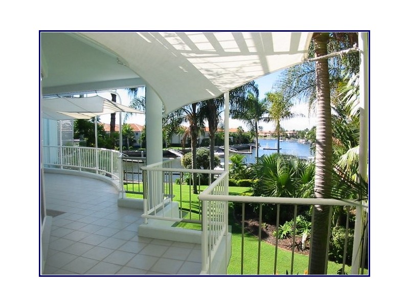 10/75 Morala Avenue, Runaway Bay QLD 4216