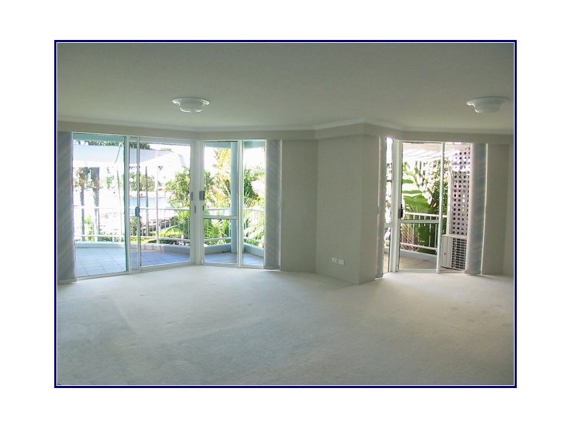 10/75 Morala Avenue, Runaway Bay QLD 4216