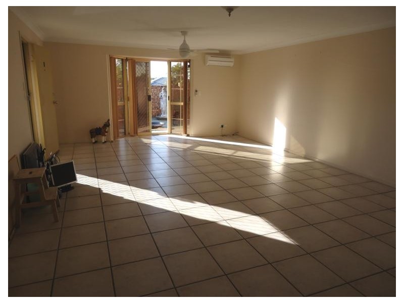 1/190 Olsen Avenue, Arundel QLD 4214