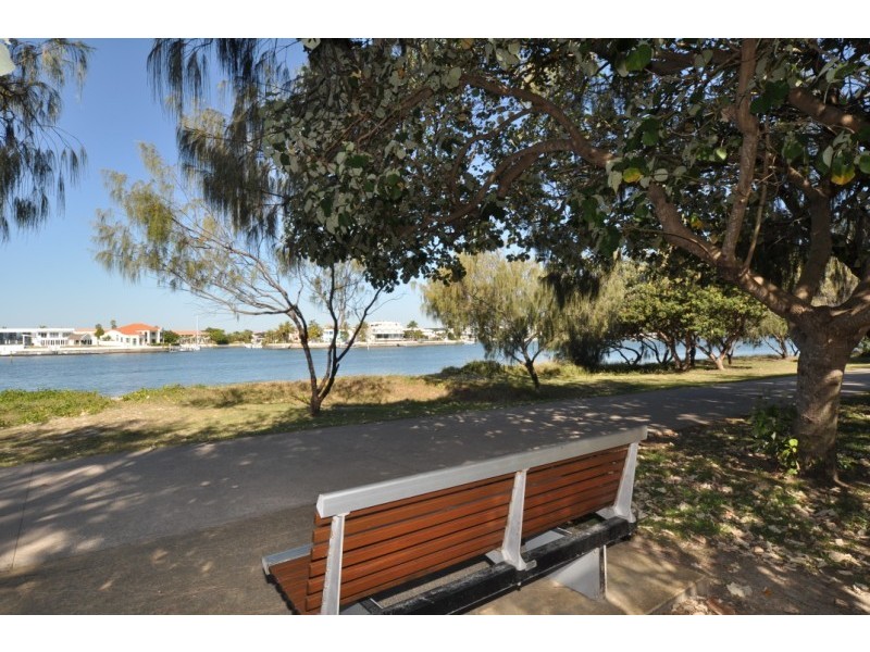 132 The Esplanade, Paradise Point QLD 4216