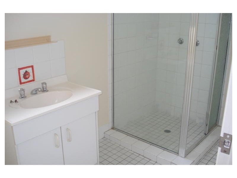 1/5 Waterbird Court, Coombabah QLD 4216