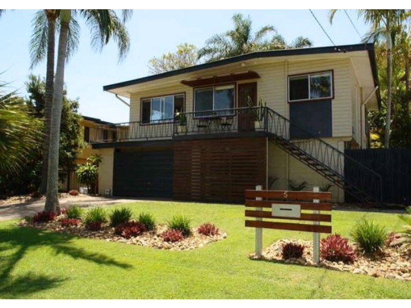 5 Bluegum Avenue, Hollywell QLD 4216