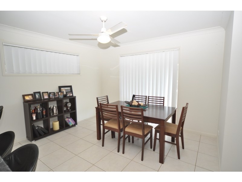 2/13 Wendy Court, Upper Coomera QLD 4209