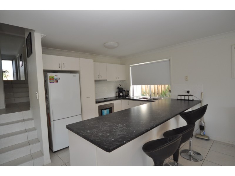 2/13 Wendy Court, Upper Coomera QLD 4209